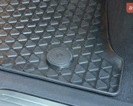 Сірий Фольксваген Туарег, об'ємом двигуна 2.97 л та пробігом 223 тис. км за 24600 $, фото 87 на Automoto.ua