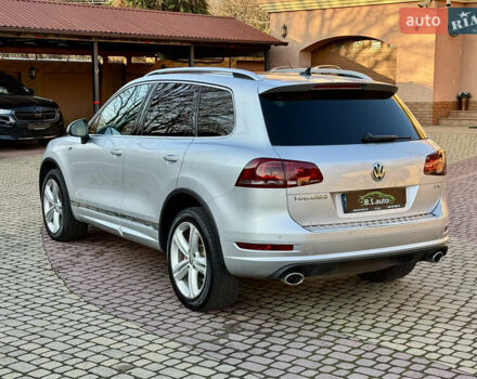 Серый Фольксваген Туарег, объемом двигателя 3 л и пробегом 250 тыс. км за 20500 $, фото 16 на Automoto.ua