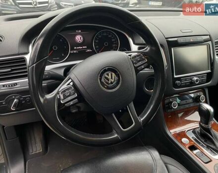 Сірий Фольксваген Туарег, об'ємом двигуна 2.97 л та пробігом 157 тис. км за 24300 $, фото 15 на Automoto.ua