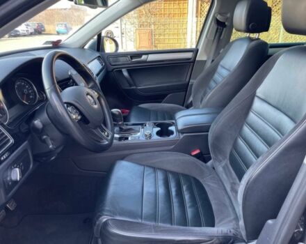 Сірий Фольксваген Туарег, об'ємом двигуна 3 л та пробігом 87 тис. км за 13700 $, фото 10 на Automoto.ua