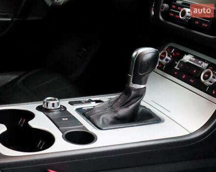 Серый Фольксваген Туарег, объемом двигателя 2.97 л и пробегом 142 тыс. км за 25500 $, фото 27 на Automoto.ua