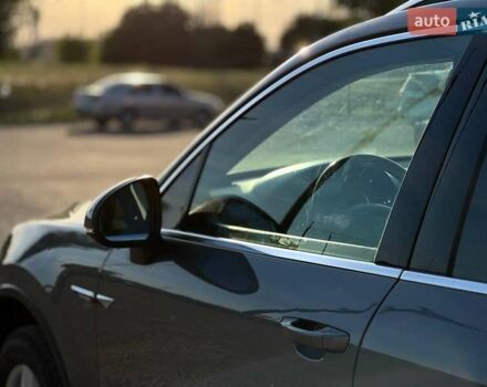 Серый Фольксваген Туарег, объемом двигателя 2.97 л и пробегом 274 тыс. км за 20500 $, фото 15 на Automoto.ua