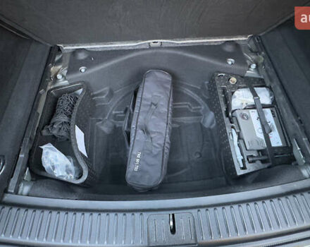 Сірий Фольксваген Туарег, об'ємом двигуна 2.97 л та пробігом 223 тис. км за 24600 $, фото 22 на Automoto.ua