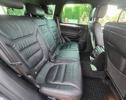 Сірий Фольксваген Туарег, об'ємом двигуна 3 л та пробігом 87 тис. км за 8500 $, фото 12 на Automoto.ua