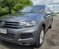 Серый Фольксваген Туарег, объемом двигателя 2.97 л и пробегом 292 тыс. км за 23000 $, фото 3 на Automoto.ua