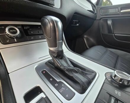 Сірий Фольксваген Туарег, об'ємом двигуна 3 л та пробігом 87 тис. км за 8500 $, фото 9 на Automoto.ua