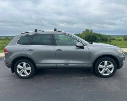 Серый Фольксваген Туарег, объемом двигателя 3 л и пробегом 88 тыс. км за 6000 $, фото 7 на Automoto.ua