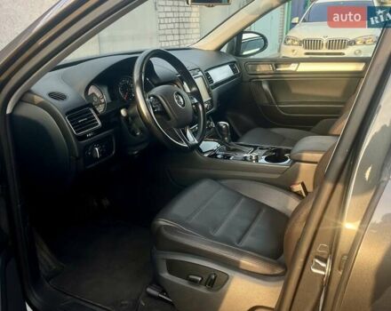 Сірий Фольксваген Туарег, об'ємом двигуна 3.6 л та пробігом 144 тис. км за 21000 $, фото 9 на Automoto.ua