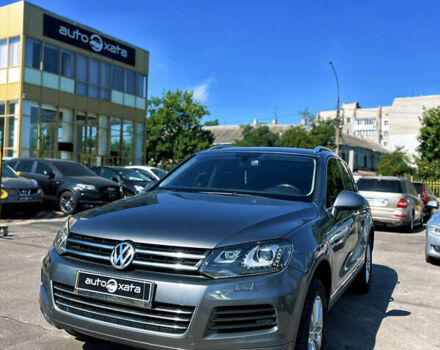 Сірий Фольксваген Туарег, об'ємом двигуна 3 л та пробігом 225 тис. км за 18500 $, фото 3 на Automoto.ua