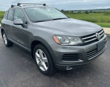 Серый Фольксваген Туарег, объемом двигателя 3 л и пробегом 86 тыс. км за 6200 $, фото 2 на Automoto.ua