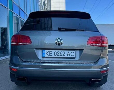 Сірий Фольксваген Туарег, об'ємом двигуна 3 л та пробігом 288 тис. км за 23100 $, фото 5 на Automoto.ua