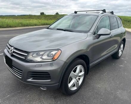 Серый Фольксваген Туарег, объемом двигателя 3 л и пробегом 88 тыс. км за 6000 $, фото 2 на Automoto.ua