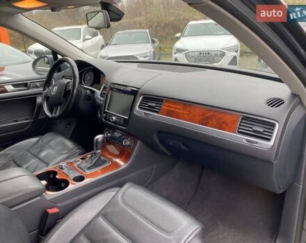 Сірий Фольксваген Туарег, об'ємом двигуна 2.97 л та пробігом 157 тис. км за 24300 $, фото 10 на Automoto.ua