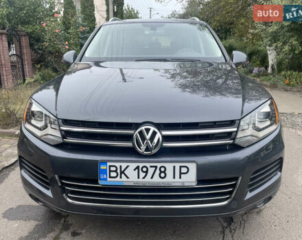 Серый Фольксваген Туарег, объемом двигателя 3 л и пробегом 278 тыс. км за 17500 $, фото 13 на Automoto.ua