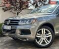Серый Фольксваген Туарег, объемом двигателя 3 л и пробегом 228 тыс. км за 19999 $, фото 5 на Automoto.ua