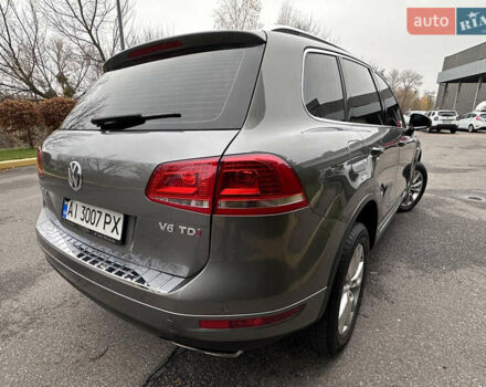 Сірий Фольксваген Туарег, об'ємом двигуна 3 л та пробігом 210 тис. км за 20800 $, фото 1 на Automoto.ua