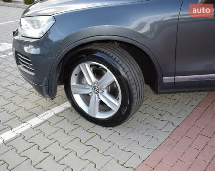 Сірий Фольксваген Туарег, об'ємом двигуна 2.97 л та пробігом 338 тис. км за 18900 $, фото 15 на Automoto.ua