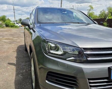 Серый Фольксваген Туарег, объемом двигателя 2.97 л и пробегом 292 тыс. км за 23000 $, фото 7 на Automoto.ua