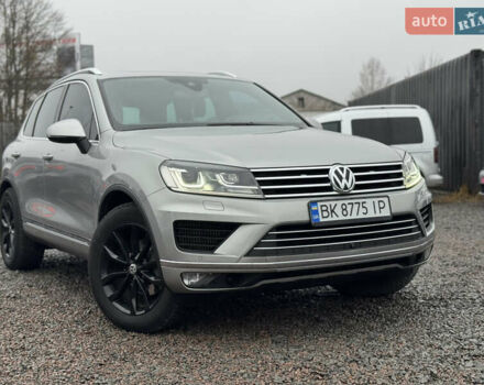 Сірий Фольксваген Туарег, об'ємом двигуна 3 л та пробігом 190 тис. км за 23800 $, фото 18 на Automoto.ua