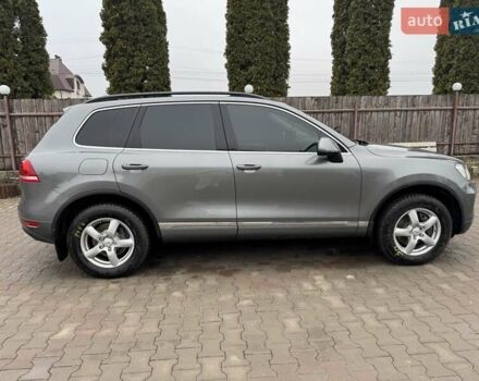 Сірий Фольксваген Туарег, об'ємом двигуна 2.97 л та пробігом 270 тис. км за 24000 $, фото 3 на Automoto.ua