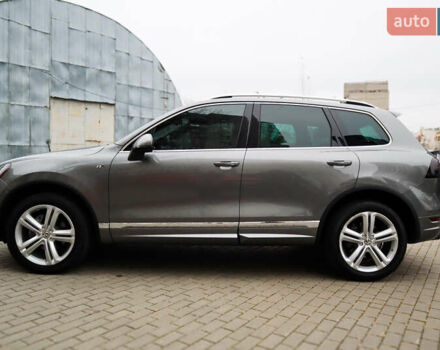 Серый Фольксваген Туарег, объемом двигателя 2.97 л и пробегом 142 тыс. км за 25500 $, фото 45 на Automoto.ua