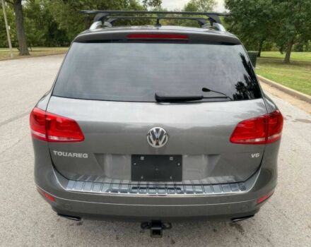 Серый Фольксваген Туарег, объемом двигателя 3.6 л и пробегом 86 тыс. км за 6400 $, фото 3 на Automoto.ua