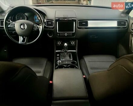 Сірий Фольксваген Туарег, об'ємом двигуна 3.6 л та пробігом 144 тис. км за 21000 $, фото 8 на Automoto.ua