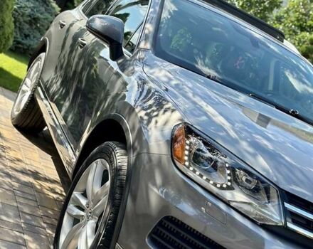 Серый Фольксваген Туарег, объемом двигателя 3 л и пробегом 228 тыс. км за 19999 $, фото 7 на Automoto.ua