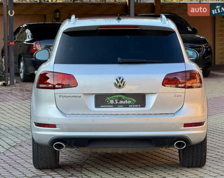 Серый Фольксваген Туарег, объемом двигателя 3 л и пробегом 250 тыс. км за 20500 $, фото 19 на Automoto.ua