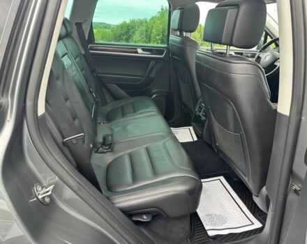 Серый Фольксваген Туарег, объемом двигателя 3 л и пробегом 88 тыс. км за 6000 $, фото 14 на Automoto.ua