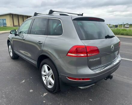 Сірий Фольксваген Туарег, об'ємом двигуна 3 л та пробігом 82 тис. км за 3900 $, фото 5 на Automoto.ua