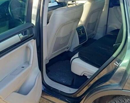 Серый Фольксваген Туарег, объемом двигателя 2.97 л и пробегом 243 тыс. км за 24000 $, фото 8 на Automoto.ua