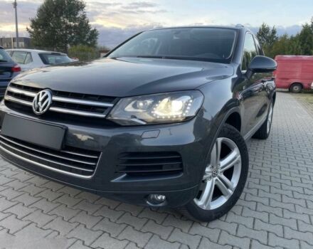 Сірий Фольксваген Туарег, об'ємом двигуна 3 л та пробігом 87 тис. км за 13700 $, фото 2 на Automoto.ua