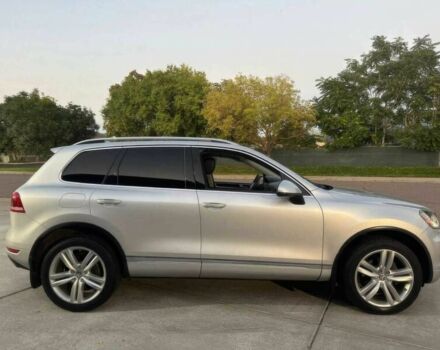 Серый Фольксваген Туарег, объемом двигателя 3.6 л и пробегом 83 тыс. км за 22000 $, фото 3 на Automoto.ua