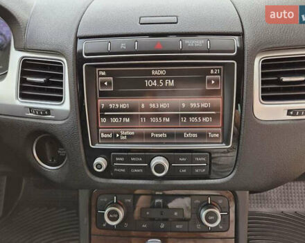 Сірий Фольксваген Туарег, об'ємом двигуна 2.97 л та пробігом 202 тис. км за 22800 $, фото 16 на Automoto.ua