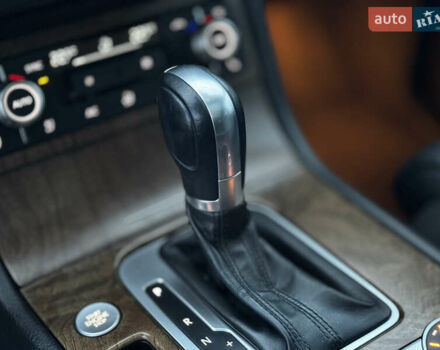 Серый Фольксваген Туарег, объемом двигателя 3 л и пробегом 205 тыс. км за 27500 $, фото 59 на Automoto.ua