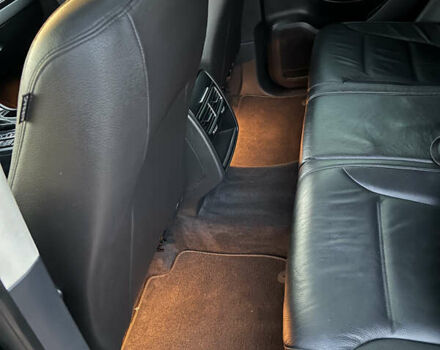 Серый Фольксваген Туарег, объемом двигателя 2.97 л и пробегом 200 тыс. км за 28500 $, фото 54 на Automoto.ua