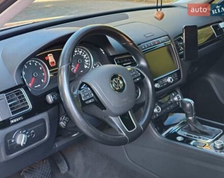 Серый Фольксваген Туарег, объемом двигателя 3.6 л и пробегом 174 тыс. км за 19000 $, фото 21 на Automoto.ua