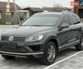 Серый Фольксваген Туарег, объемом двигателя 3 л и пробегом 186 тыс. км за 22500 $, фото 1 на Automoto.ua