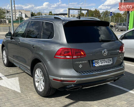 Серый Фольксваген Туарег, объемом двигателя 3 л и пробегом 173 тыс. км за 32000 $, фото 6 на Automoto.ua