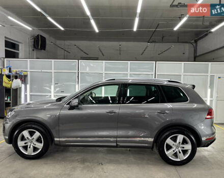 Сірий Фольксваген Туарег, об'ємом двигуна 2.97 л та пробігом 104 тис. км за 29900 $, фото 7 на Automoto.ua