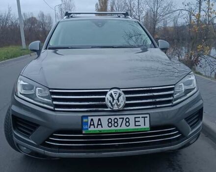 Серый Фольксваген Туарег, объемом двигателя 3.6 л и пробегом 165 тыс. км за 17500 $, фото 4 на Automoto.ua
