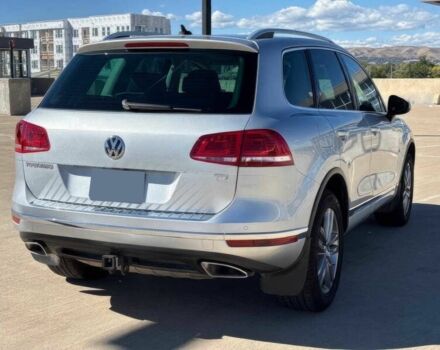 Серый Фольксваген Туарег, объемом двигателя 3 л и пробегом 76 тыс. км за 14000 $, фото 6 на Automoto.ua