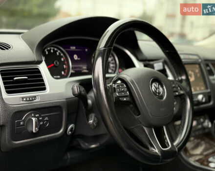 Сірий Фольксваген Туарег, об'ємом двигуна 3.6 л та пробігом 220 тис. км за 21777 $, фото 11 на Automoto.ua