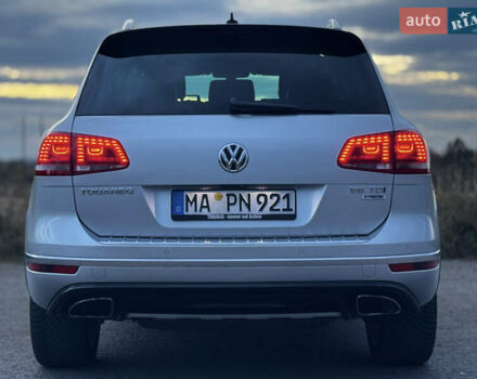 Серый Фольксваген Туарег, объемом двигателя 3 л и пробегом 205 тыс. км за 27500 $, фото 8 на Automoto.ua