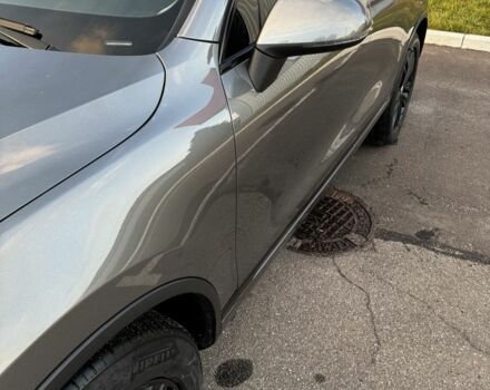 Серый Фольксваген Туарег, объемом двигателя 3 л и пробегом 200 тыс. км за 23500 $, фото 5 на Automoto.ua