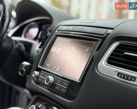 Сірий Фольксваген Туарег, об'ємом двигуна 3.6 л та пробігом 200 тис. км за 18500 $, фото 27 на Automoto.ua