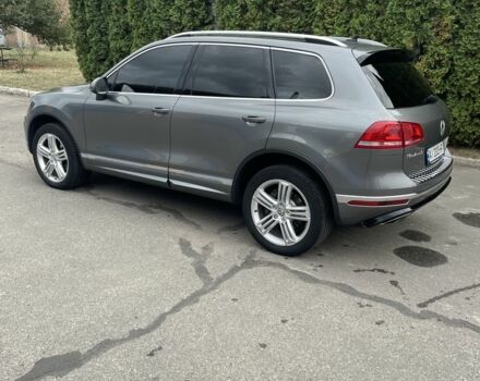 Сірий Фольксваген Туарег, об'ємом двигуна 3 л та пробігом 262 тис. км за 27999 $, фото 1 на Automoto.ua