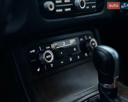 Серый Фольксваген Туарег, объемом двигателя 3 л и пробегом 205 тыс. км за 27500 $, фото 54 на Automoto.ua