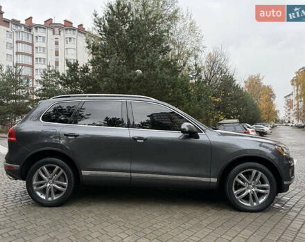 Сірий Фольксваген Туарег, об'ємом двигуна 3.6 л та пробігом 220 тис. км за 21777 $, фото 4 на Automoto.ua